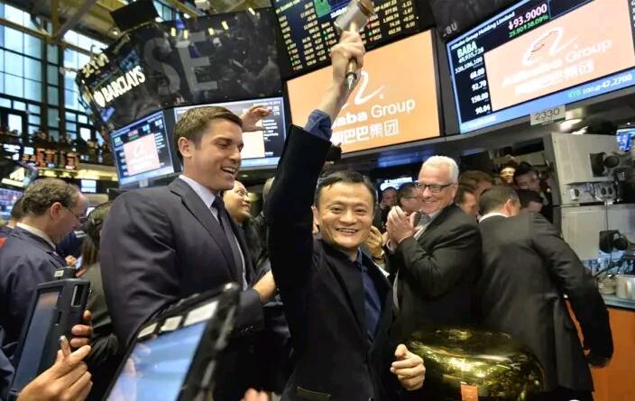 互联网公司挤掉传统企业只用了 10 年，未来会如何？