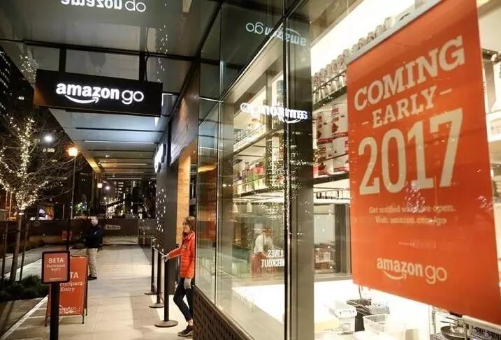 全球巨头都入局了无人便利店，全家711会受到人工智能的挑战吗？