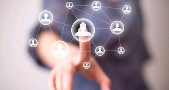 互联网营销要线上做形象，线下找场景！