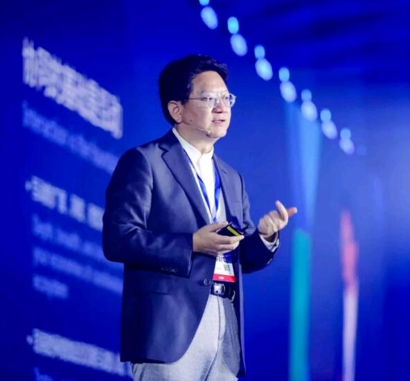 互联网的下半场，拼的是协同效应